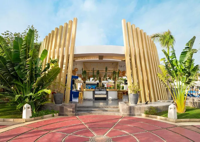 Novotel Resort 5*